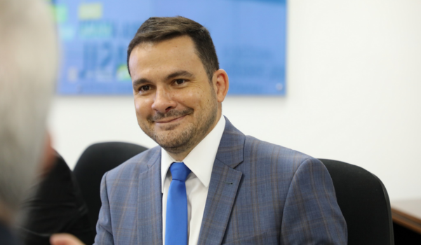 Capitao Carlos Alberto Neto