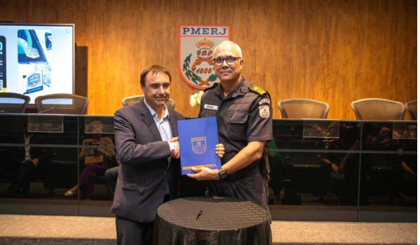 Parceira da inDrive com a Policia
