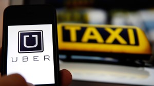 Uber vê aumento de 900% em corridas de táxi