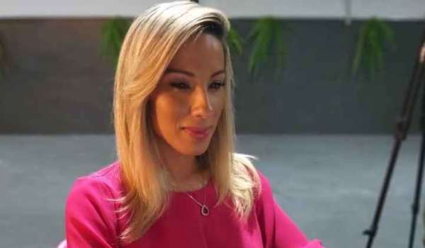 CEO Lady Driver 1