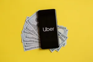 Uber vai pagar US$ 950 milhões para comprar empresa
