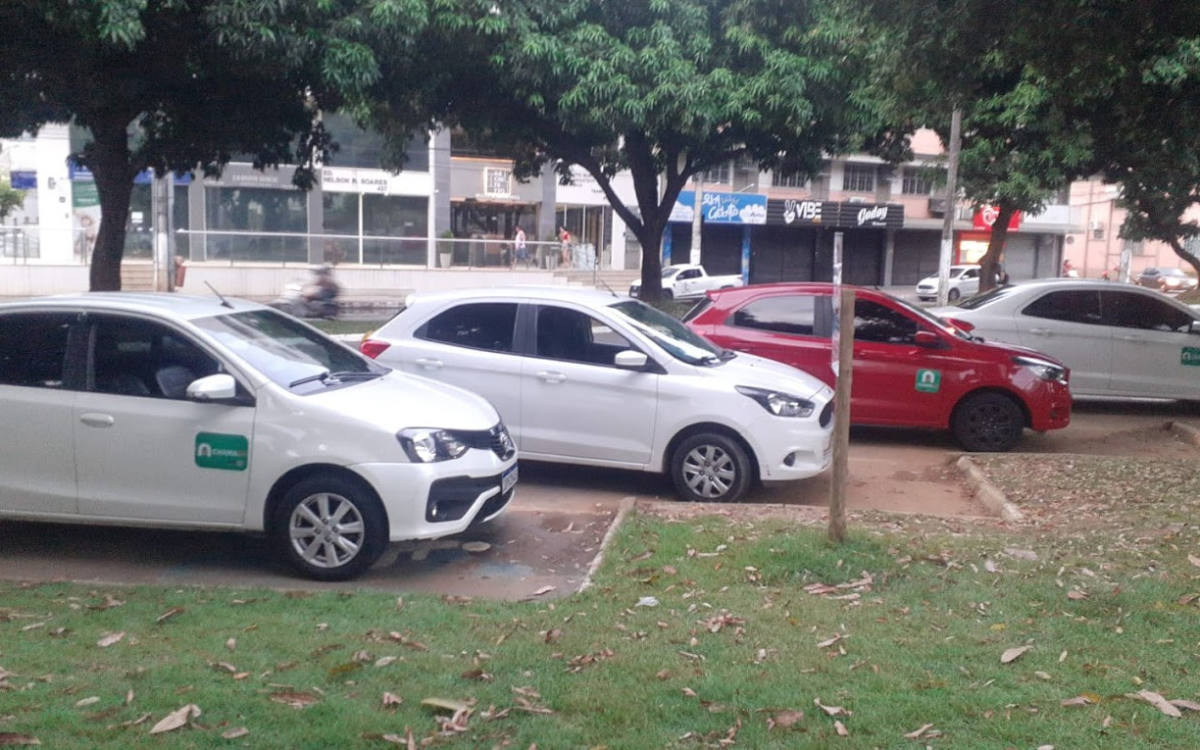 Consigo ganhar R 7 mil entre Uber ou 99 motoristas optam por apps locais