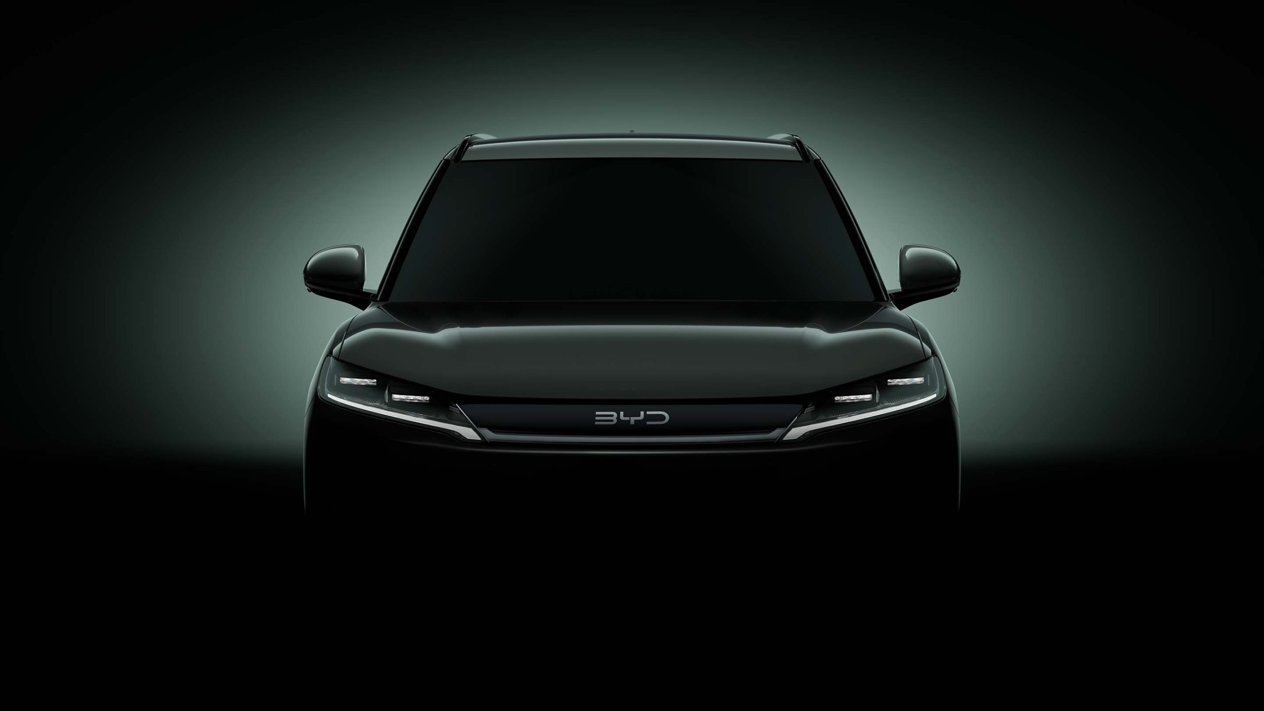 Frente do SUV elétrico BYD Yuan Pro em destaque