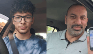 Dois motoristas de aplicativo posam dentro de seus carros: à esquerda, um jovem de cabelo cacheado, óculos e camiseta azul; à direita, um homem de meia-idade com barba por fazer, vestindo camisa polo cinza e segurando um celular com gráficos na tela.